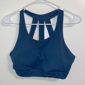 NVGTN sports bra